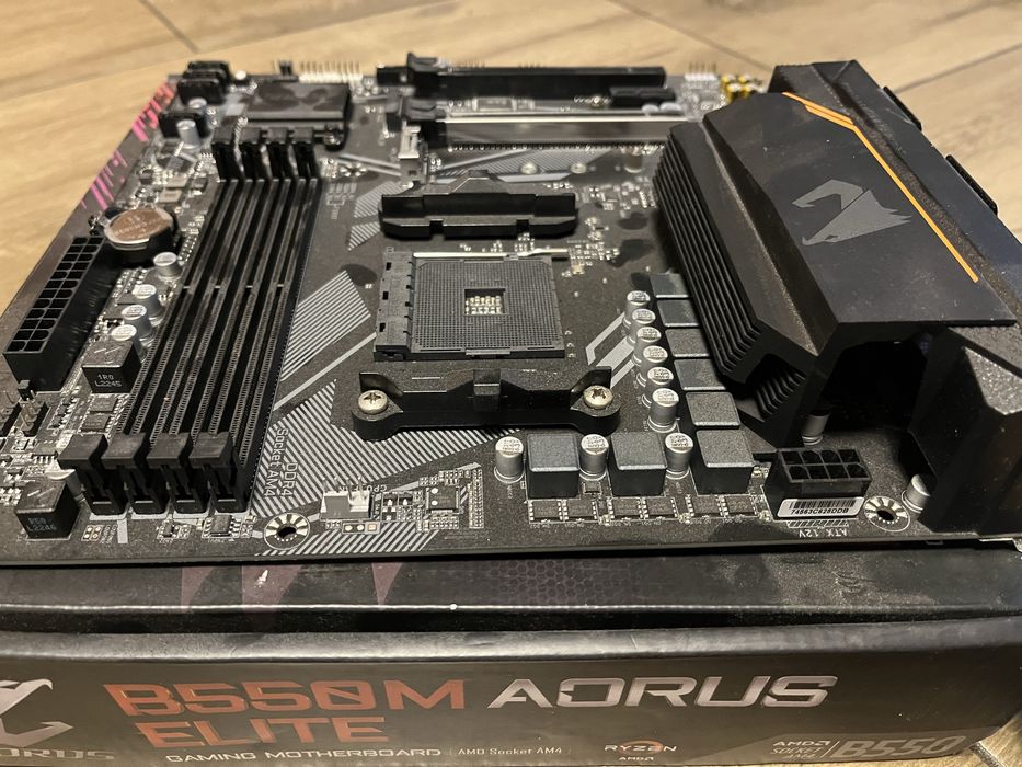 Płyta główna GIGABYTE B550M Aorus Elite