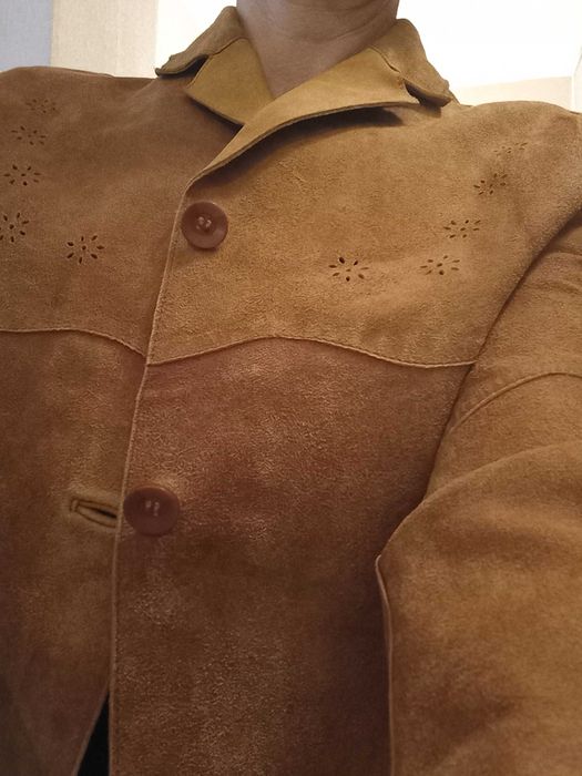 Куртка- пиджак из натуральной замши б.у.