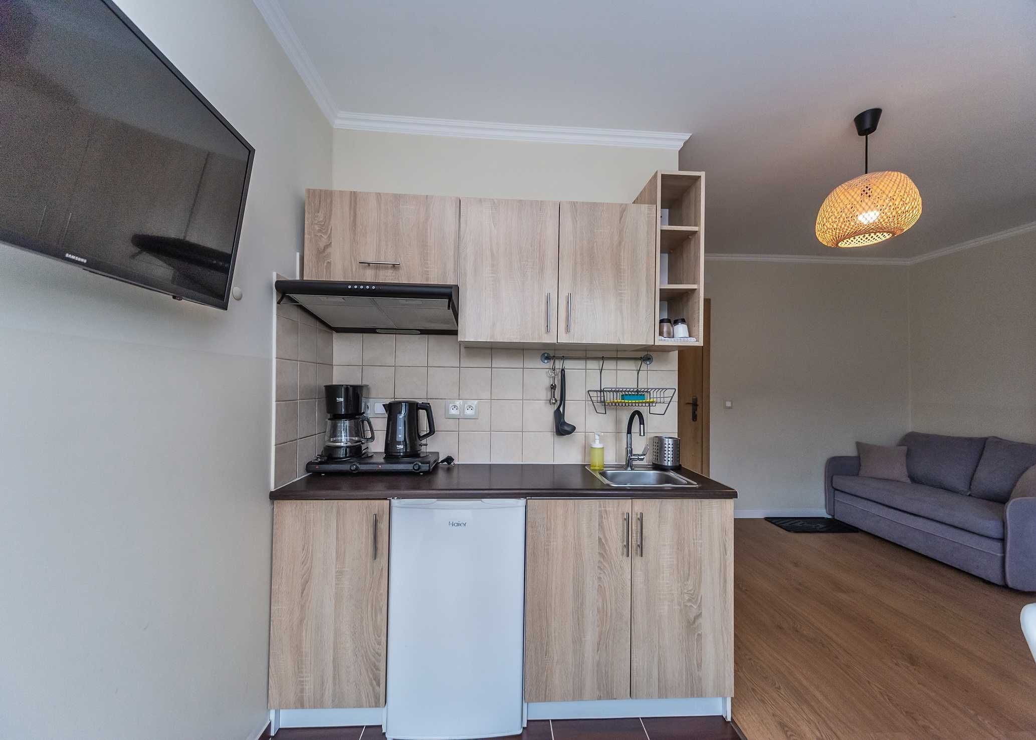 Międzybrodzie Żywieckie • wakacje nad jeziorem • apartament z balkonem