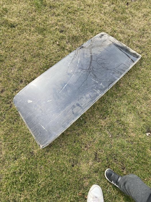 Заднее стекло ваз 2106