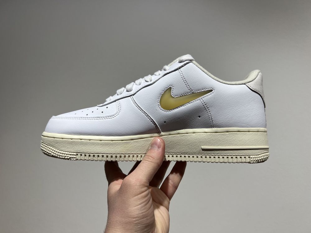 Кросівки Nike Air Force 1 Low Pale DC8894-100