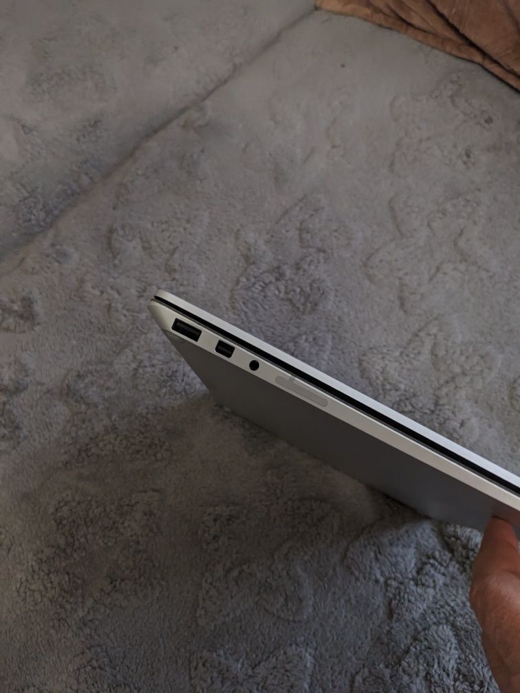 Акція! Ноутбук Microsoft Surface Laptop 2