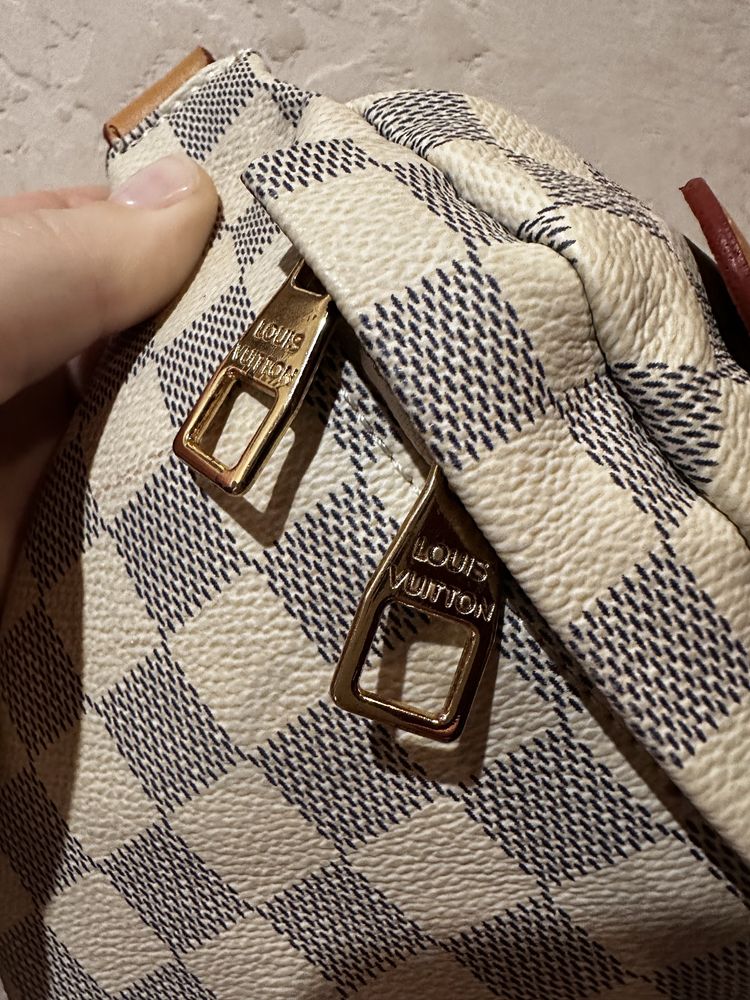 Сумка бананка Louis Vuitton
