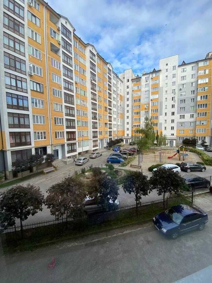 3-к. квартира по вул Хмельницького,в новобудові(можна під постанови)