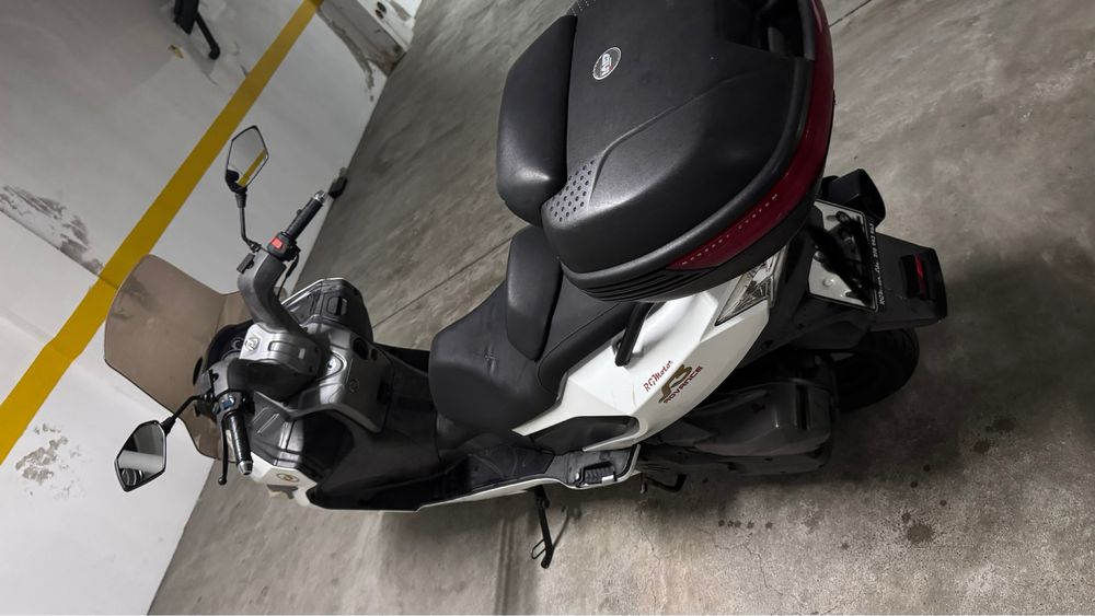 Vendo DAELIM SV 250