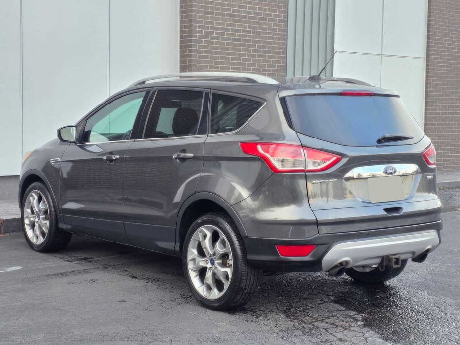 Ford Escape Titanium      2015