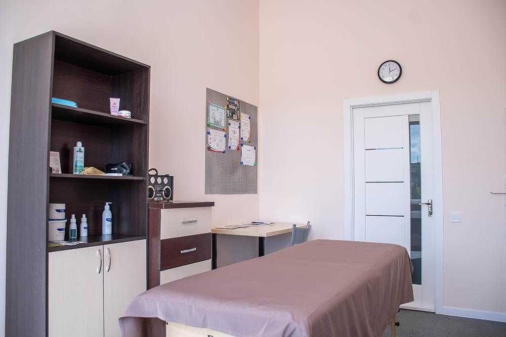 Масаж Лікувальний