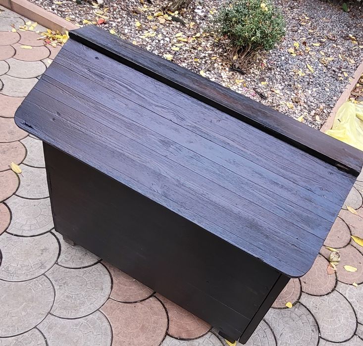 Будка для собак деревянная