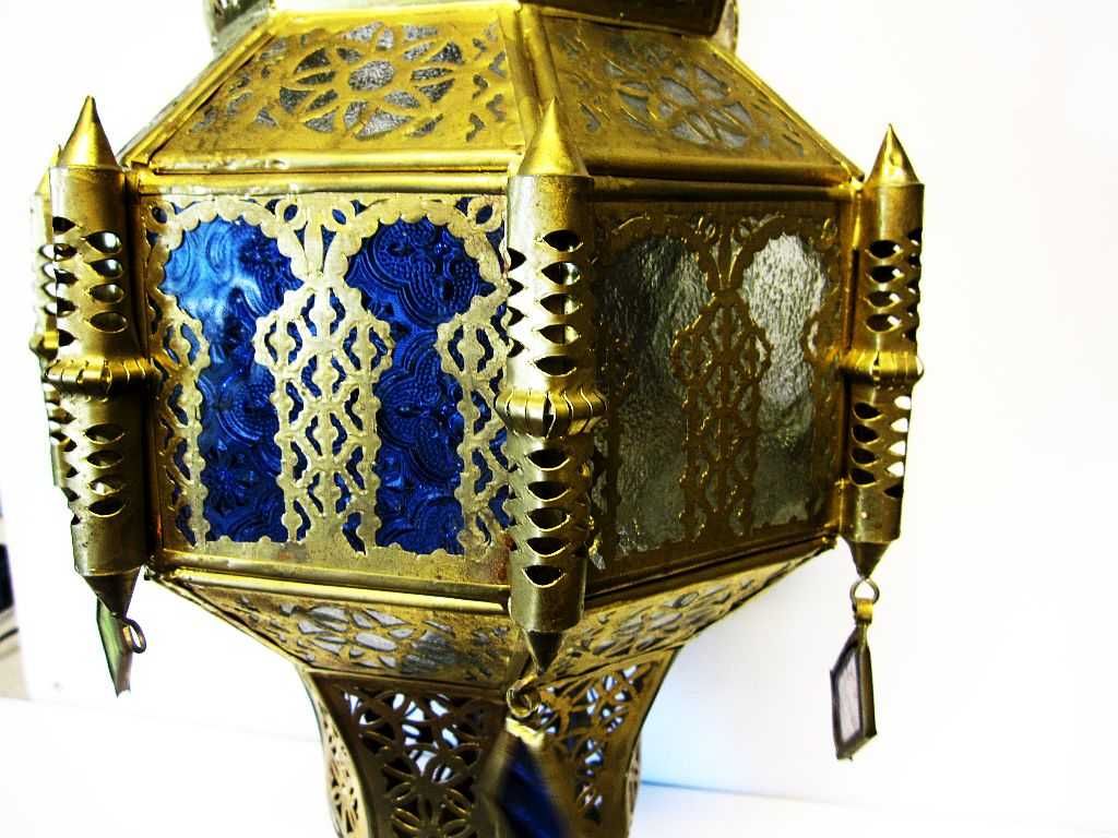 fantástica grande lanterna oriental vintage-artesanal em latão e vidro