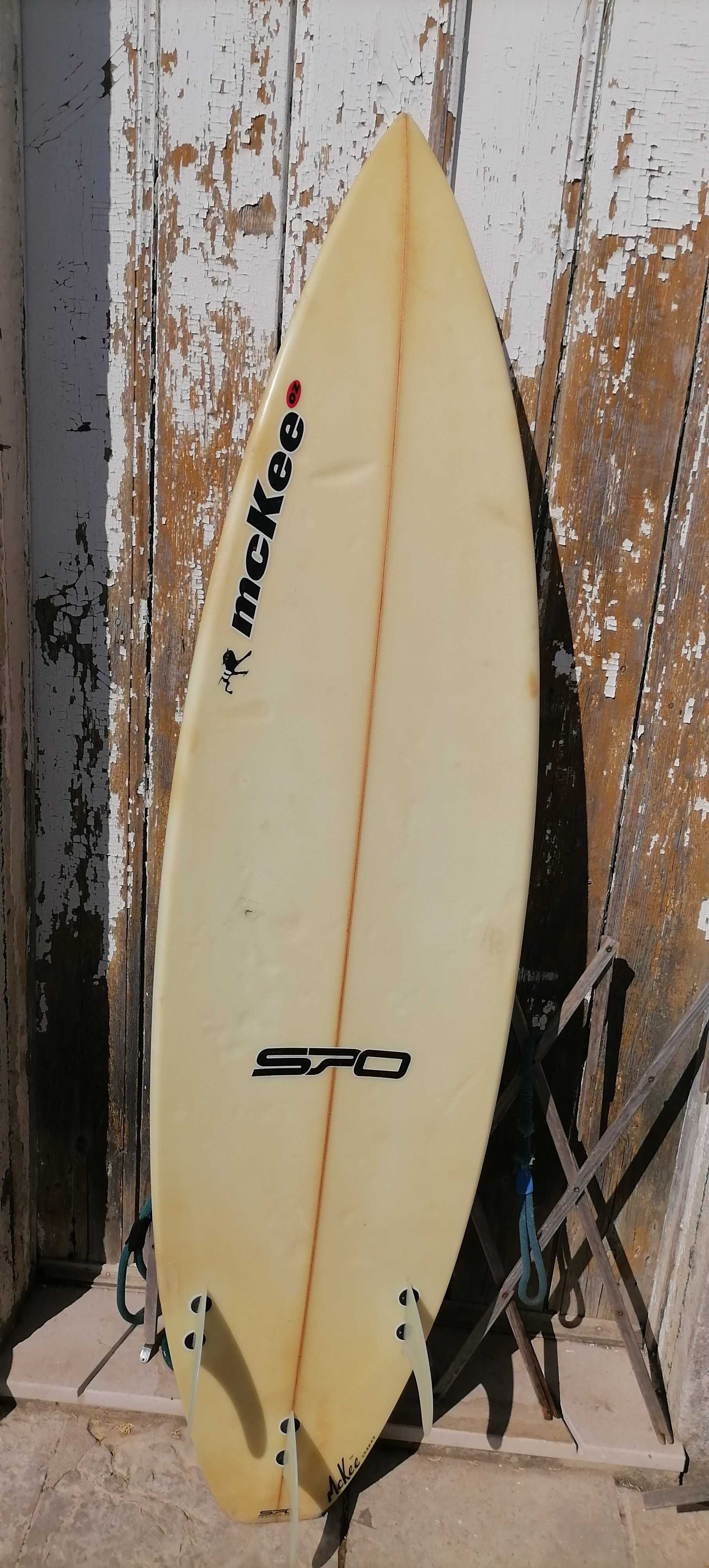 Prancha surf 6,1 McKee SPO com Deck