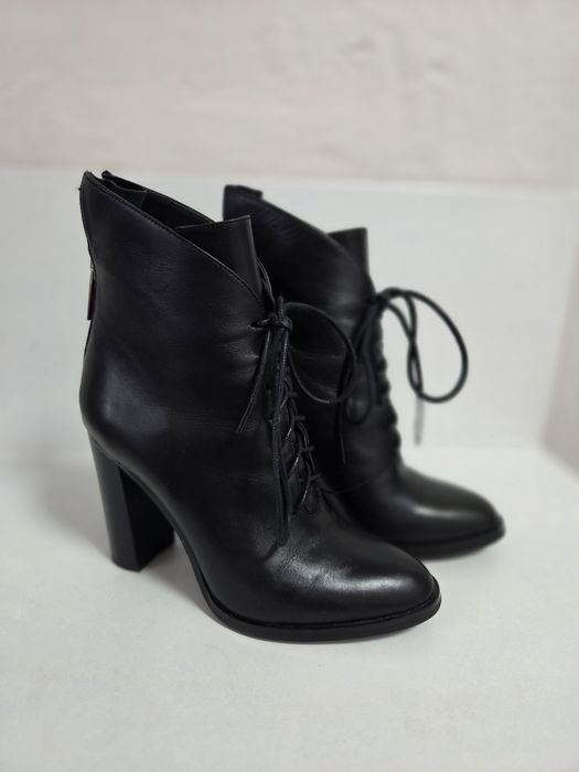 Ботильони черевики Basconi