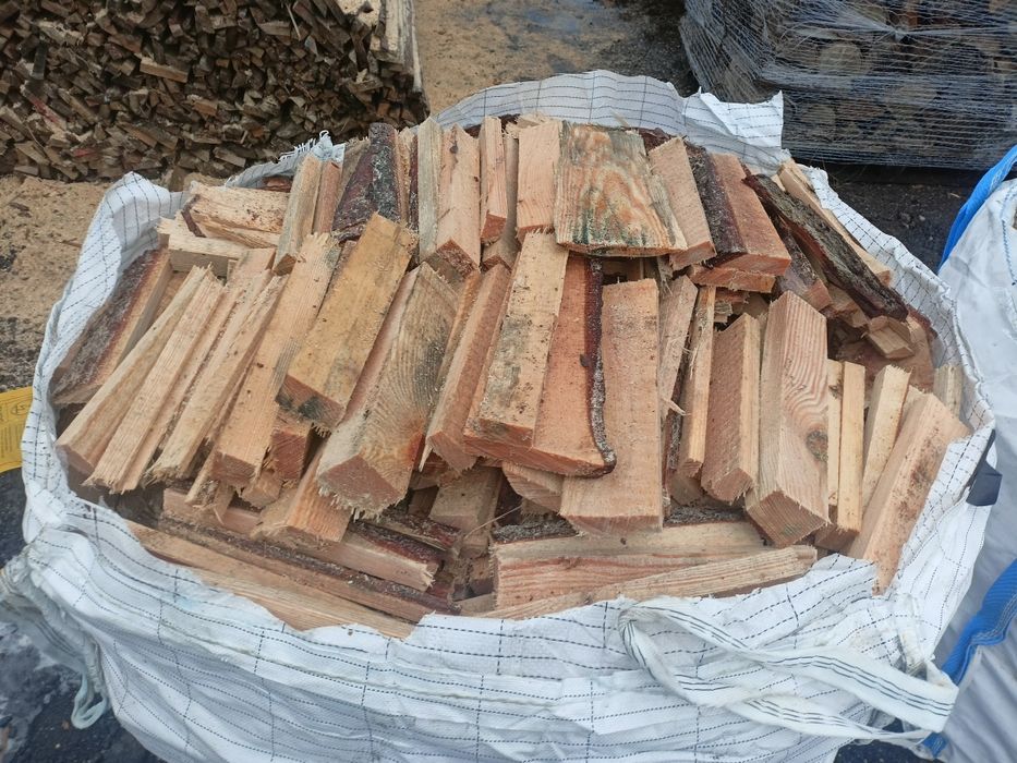 Suche drewno opałowe, ciete palety .rozpałka, gałęziówka, zrzyny tarta