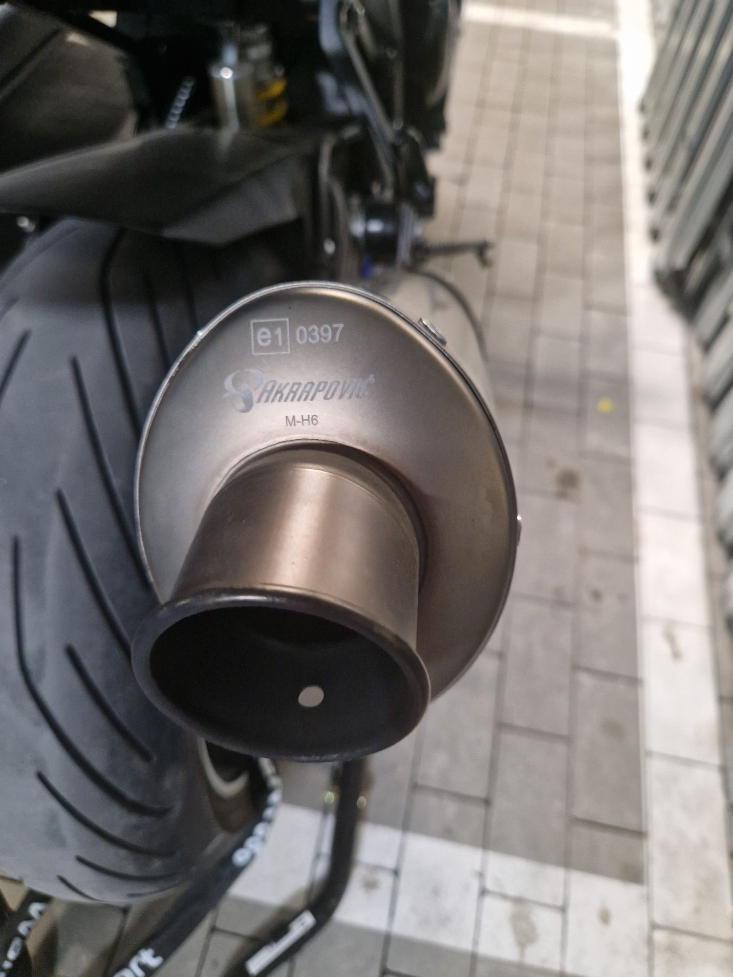 Wydech motocyklowy akrapovic yamaha r1 rn09