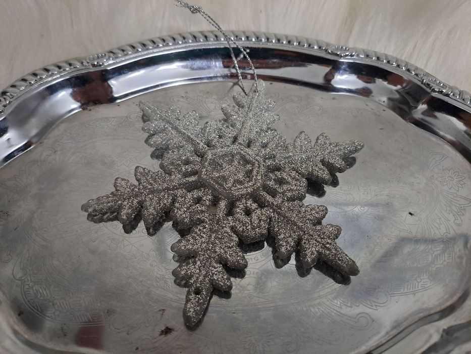 Idą Święta - Płatek śniegu, srebrny + gratis.