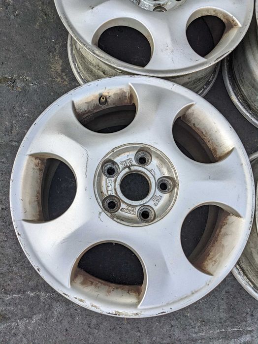 Felgi Aluminiowe Alu Alufelgi Alysy 5x112 16' 6J ET 59 SEAT