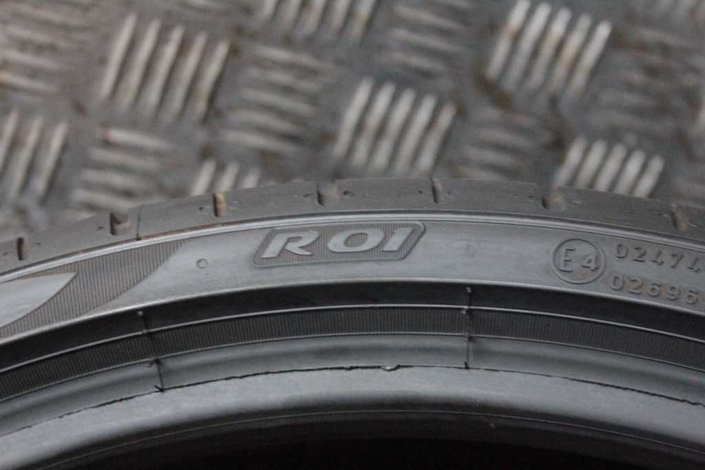 245/30/20 Pirelli P Zero 245/30 R20 90Y XL