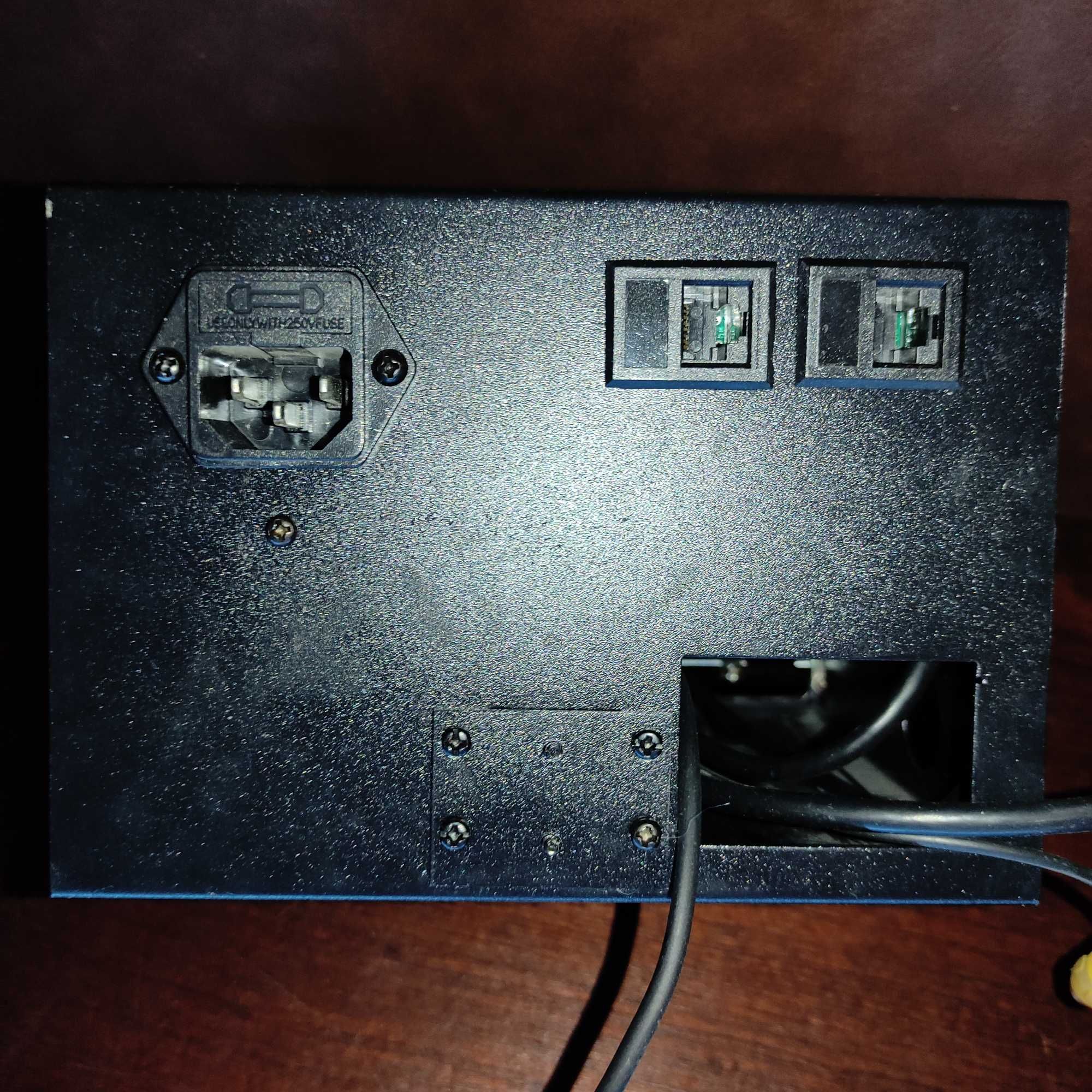 Двойная розетка врезная, скрытая, пневматическая Rj-45, 3.5, VGA video