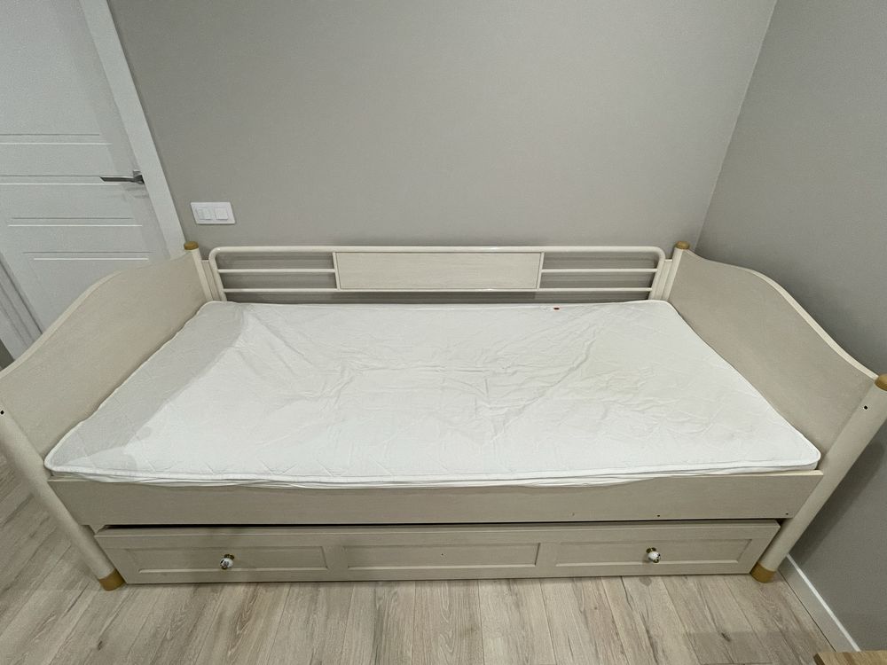 Односпальне ліжко Cilek з колекції Flora з шухлядою та матрацом