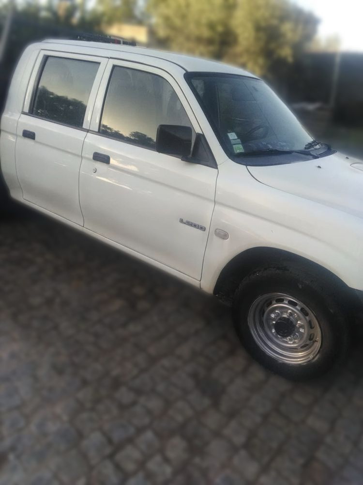 Carrinha mitsubishi L200