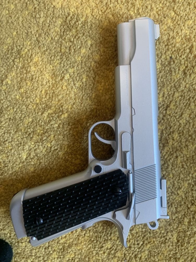 Airsoft 1911 CO2 NOVA