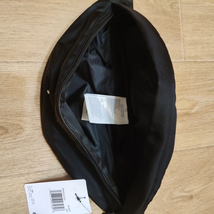 Бананка, сумка на пояс Jordan.