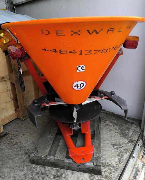 Posypywarka komunalna piaskarko-solarka rozsiewacz PK-200 Mini Dexwal