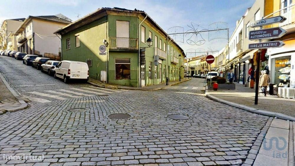 Prédio T10 em Fafe de 1346,00 m2