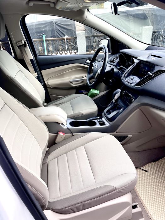 Ford Escape 2014 год, 1.6 турбо автомат