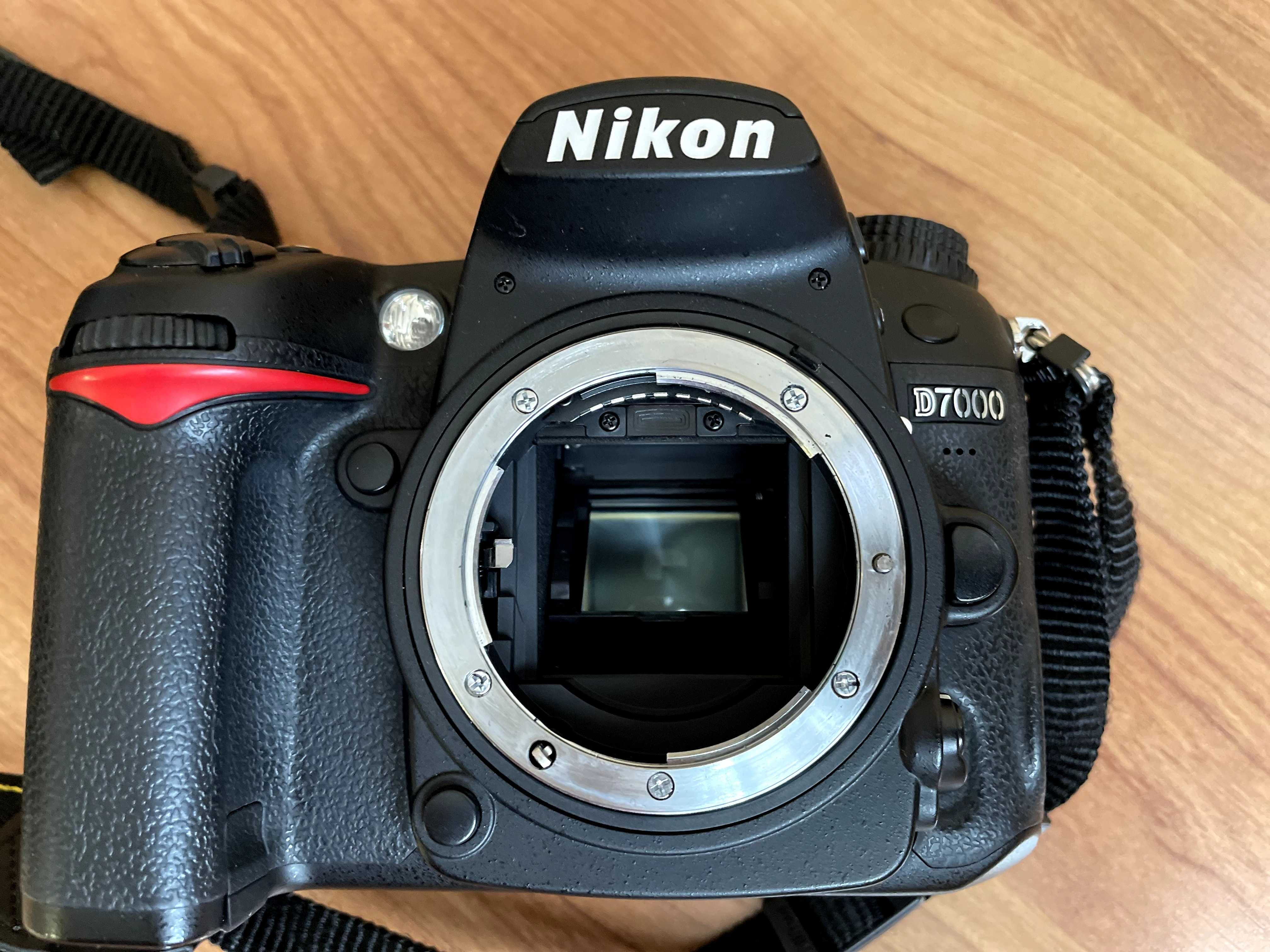 Продам цифрову фотокамеру Nikon D 7000