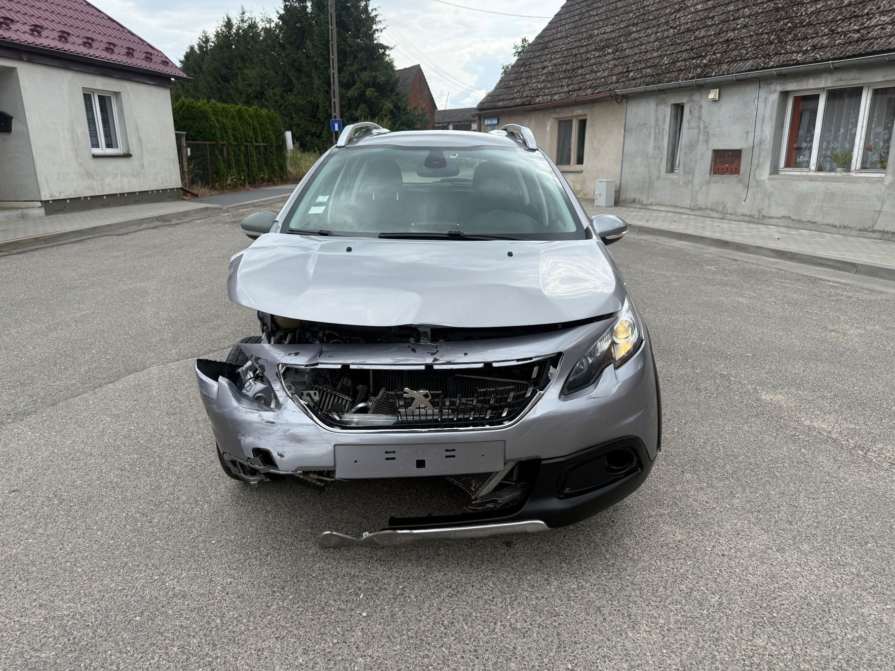 Peugeot 2008 Nawigacja półskóra