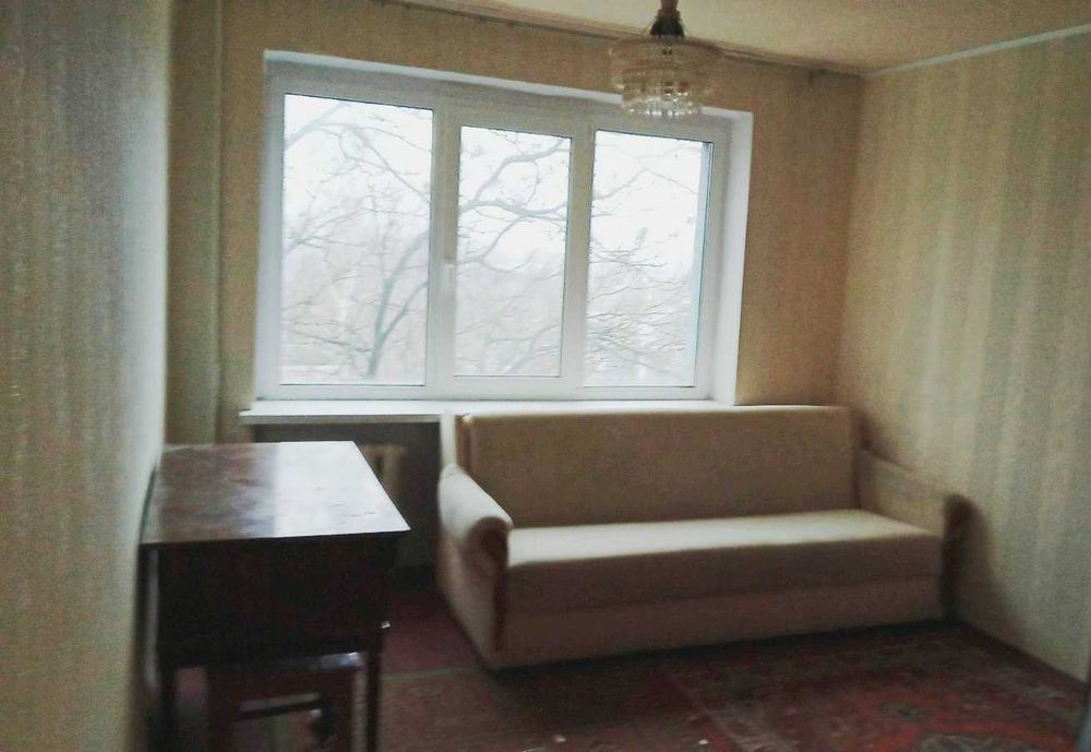 Аренда комнаты в общежитии, этаж 3/5 дома, 12 квартал