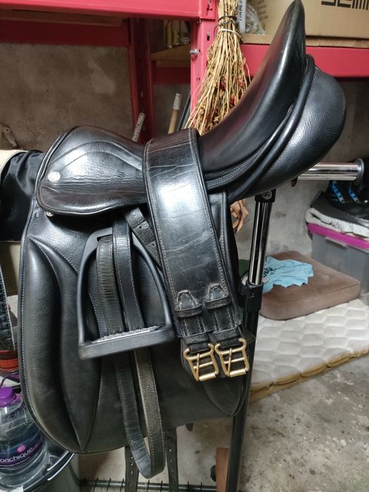 Vendo material de equitação