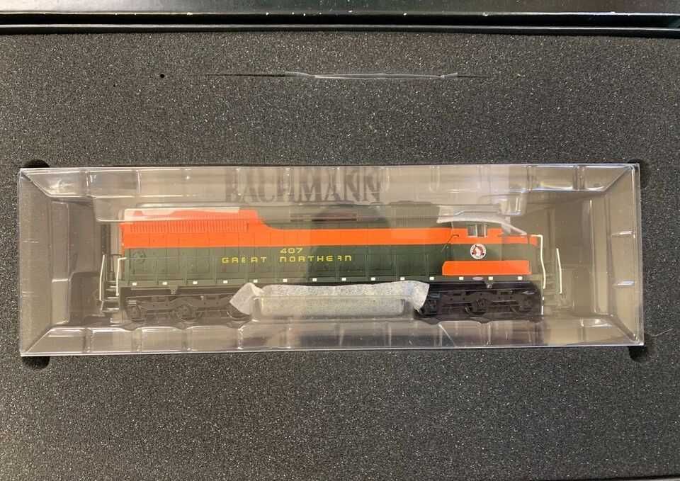 MiniClubMarklin - Bachmann Spectrum  EMD SD-45 - Corr.Contínua H0