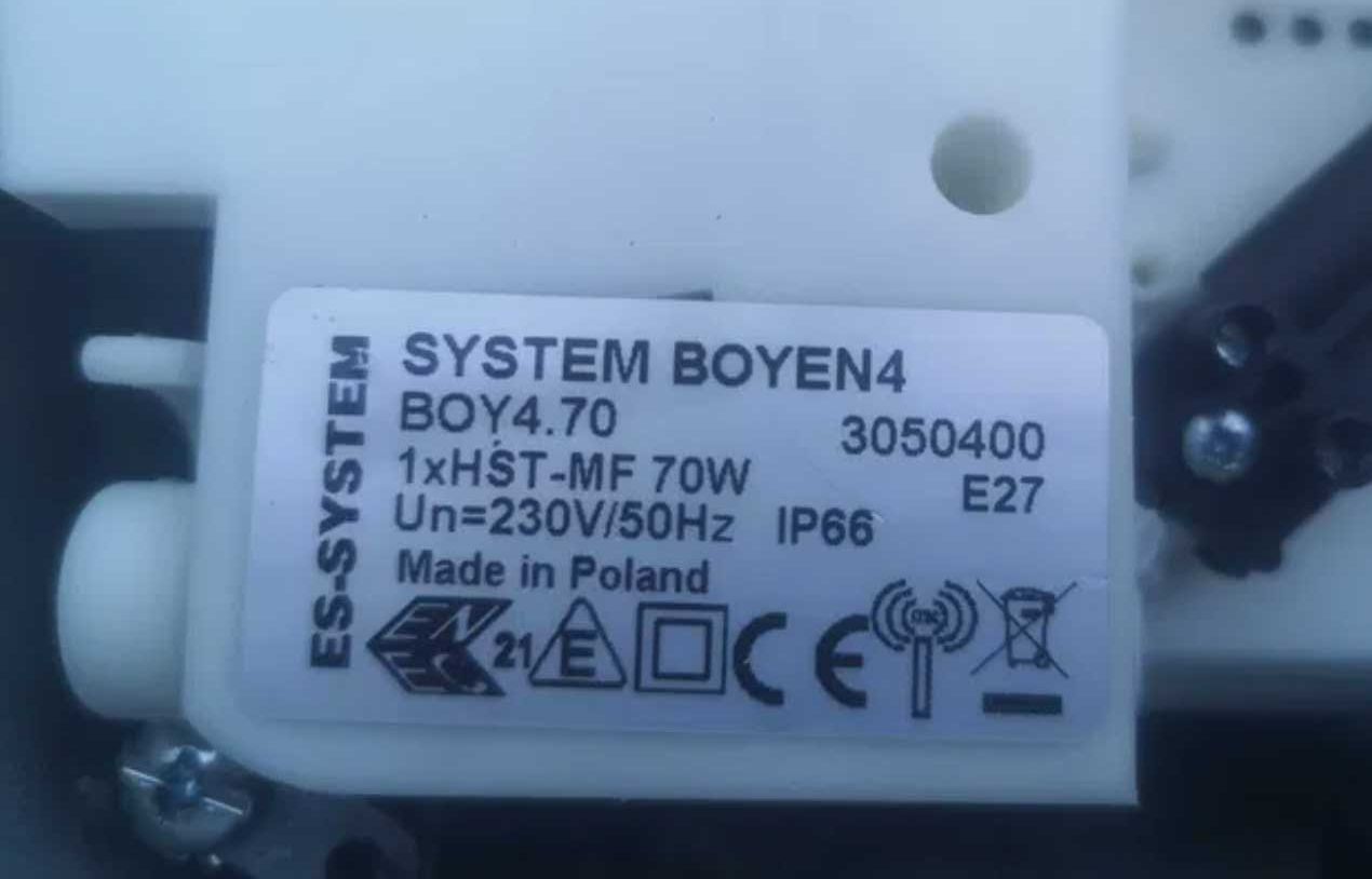 Oprawy oświetleniowe w obudowie aluminiowej typu Boyen moc 70-150W