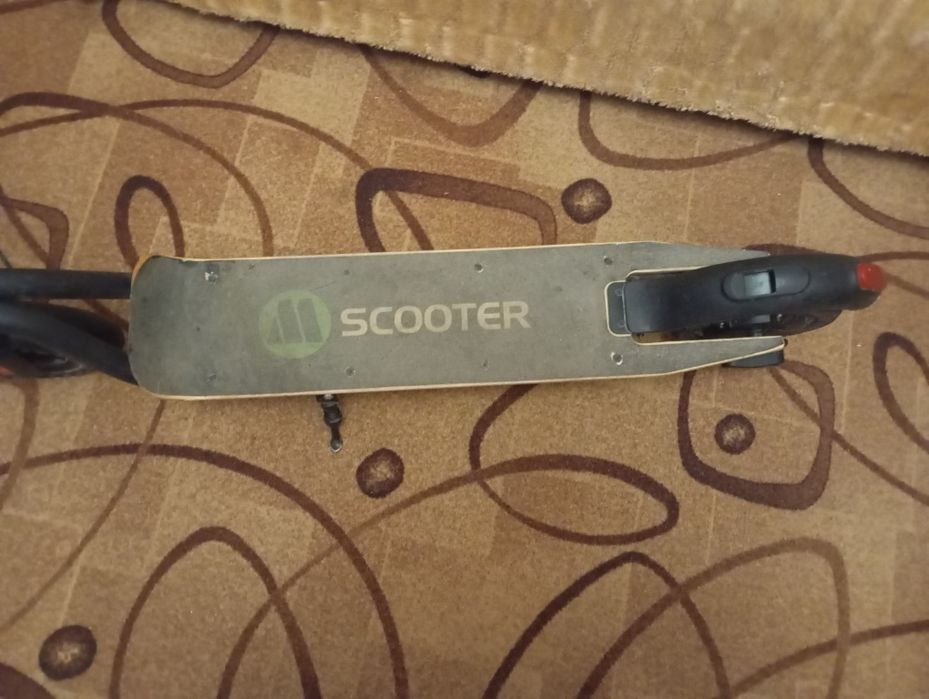 Електросамокат M scooter s10 дуже гарному стані!!