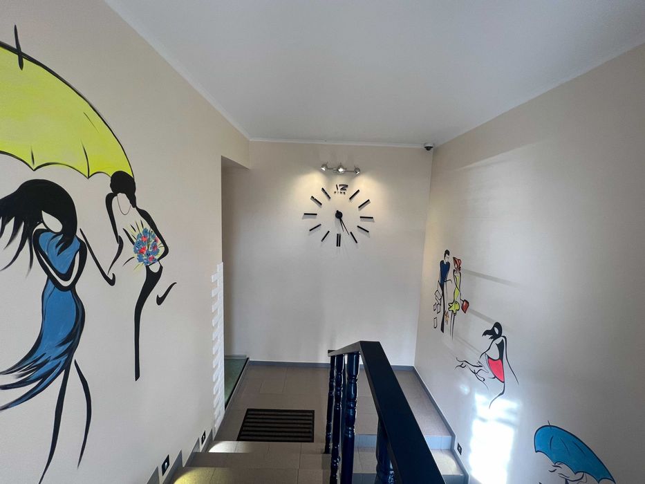 Хостел для переселенцев!!! Комната на 8 человек!!! Метро Лыбедская!!!