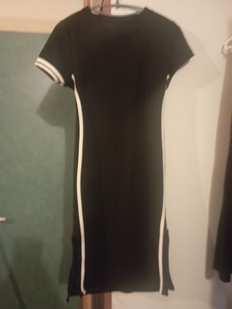 Vestido desportivo tipo Adidas