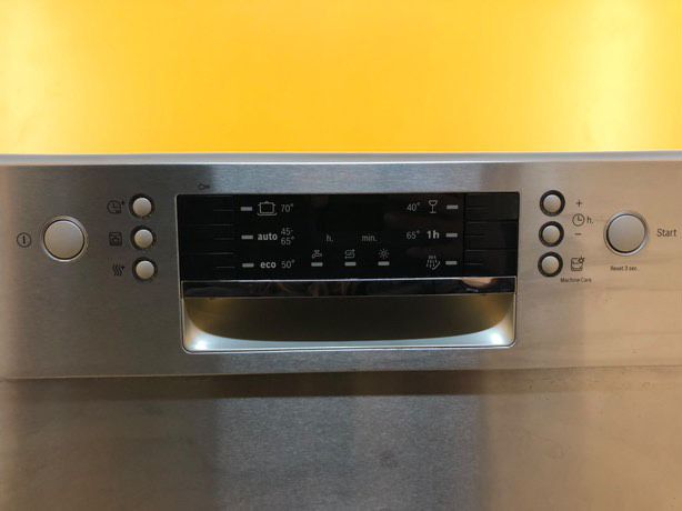 Посумийна машина Bosch SMU46KS03E
