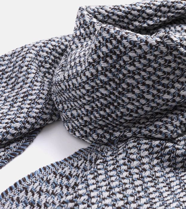 Niebieskobiały szalik Aria