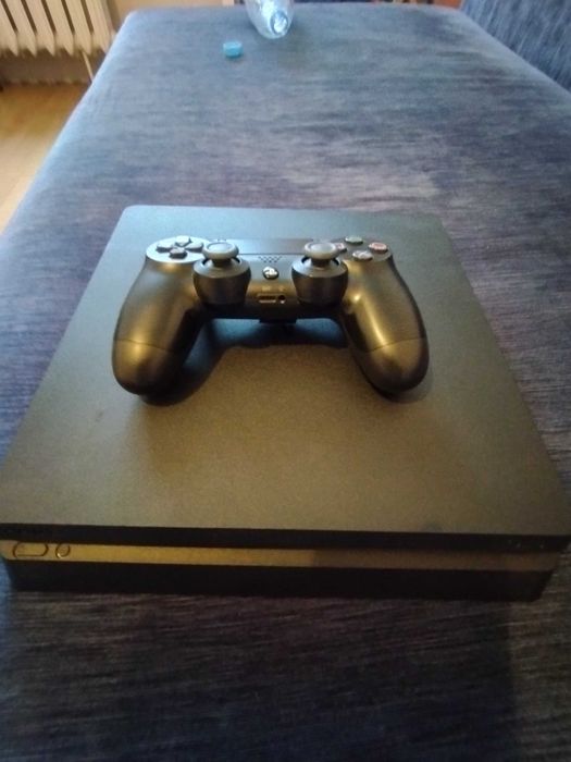 PlayStation 4 na 1tb