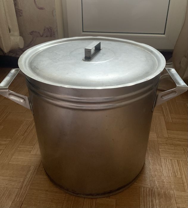 Продам  кастрюлю