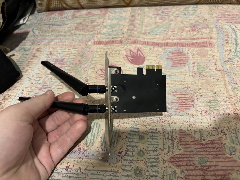 Интернет адаптер для ПК Fenvi ax200