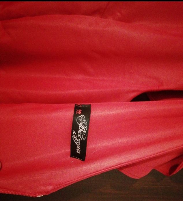 Macacão Vermelho Betzzia