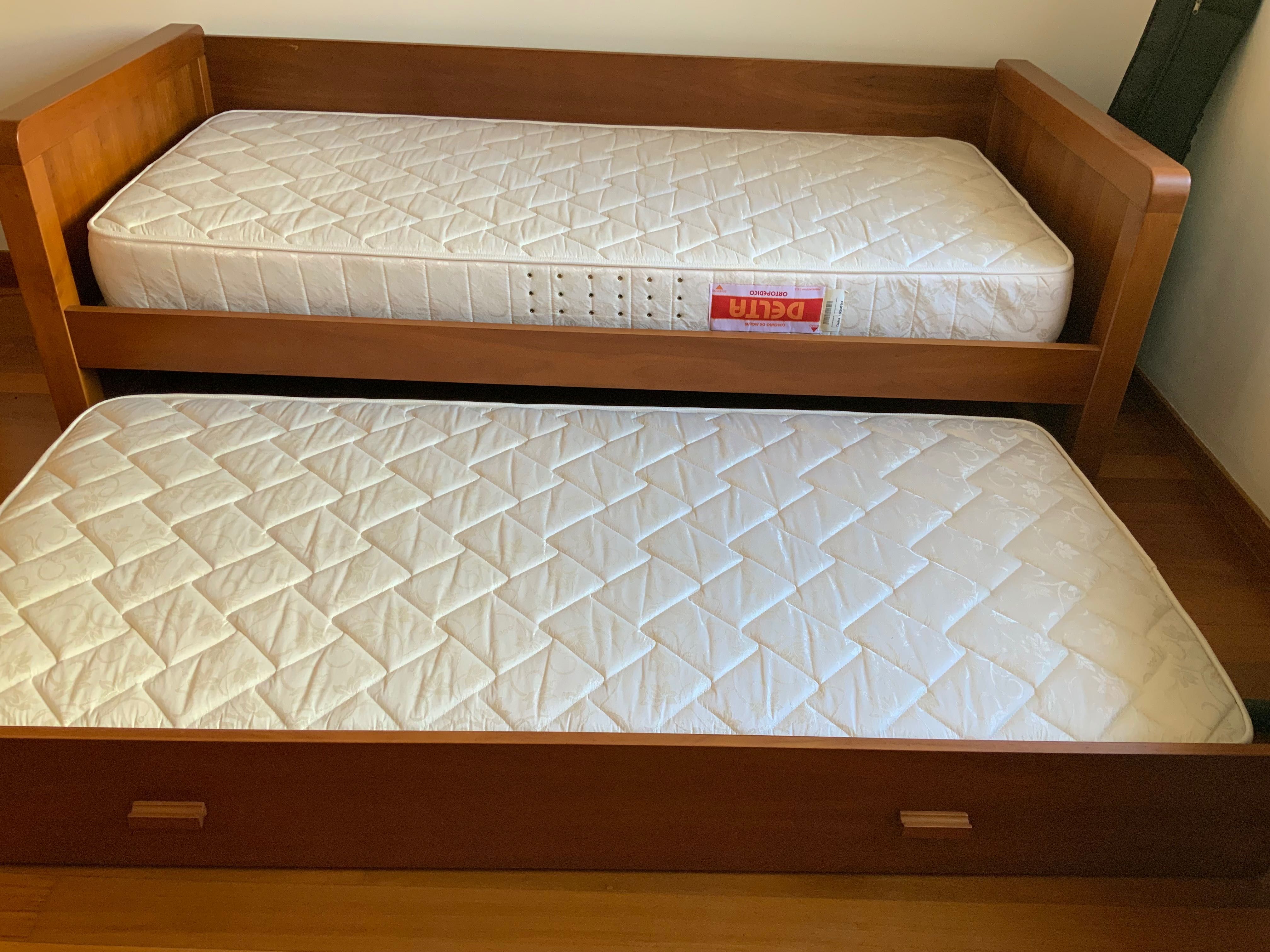 Cama solteiro/ casal