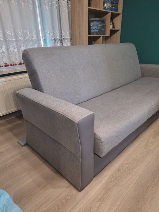 Sprzedam kanapę z funkcją spania.