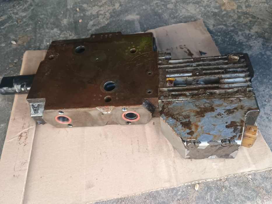 Sekcja plaster rozdzielacza hydraulicznego