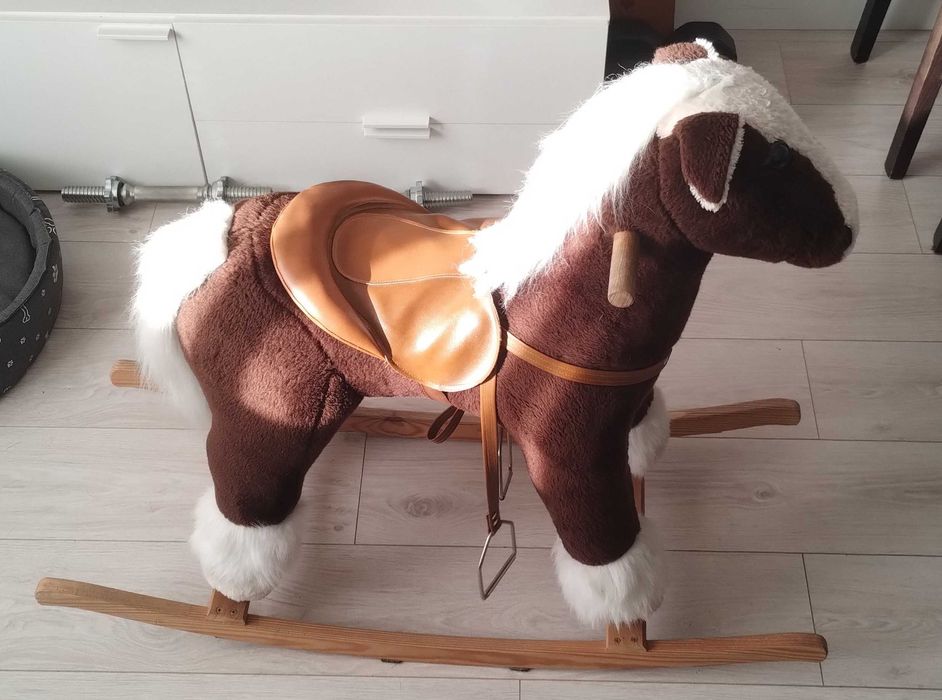 Duży koń na biegunach 4-8 lat Okazja!