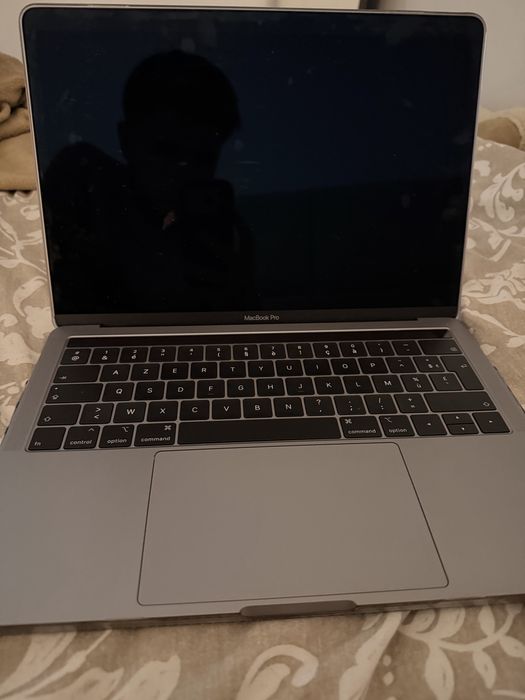 Apple MacBook Pro 2019 | 13.3" | Touch Bar