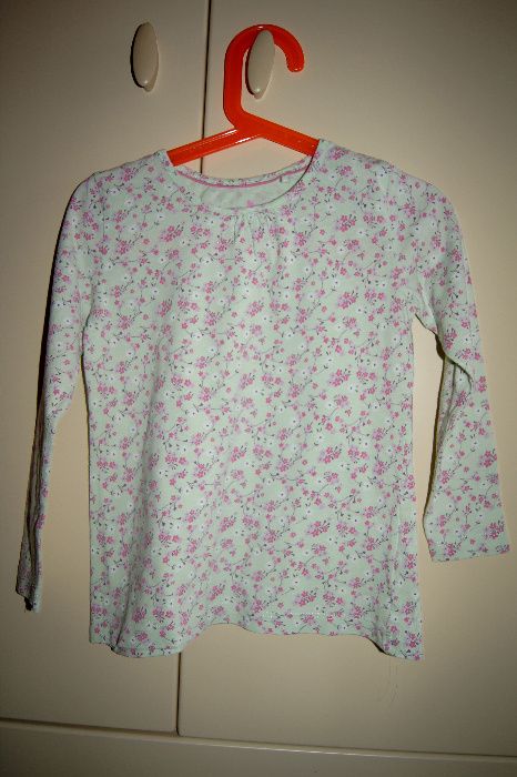 Komplet bluzek dla dziewczynki rozm. 98 - 104