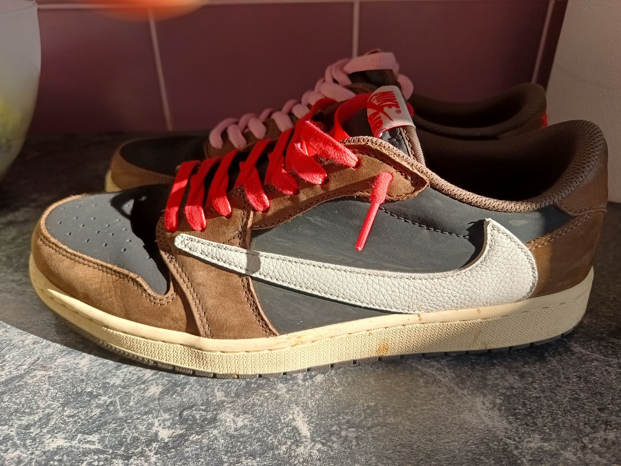 Air Jordan 1 low Travis Scott Mocha